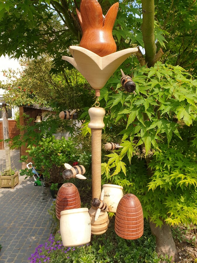 Bee Mobile by Graham Mee
